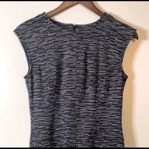 Ann Taylor cap sleeve sheath dress woman’s size Xs - Picture 3 of 5